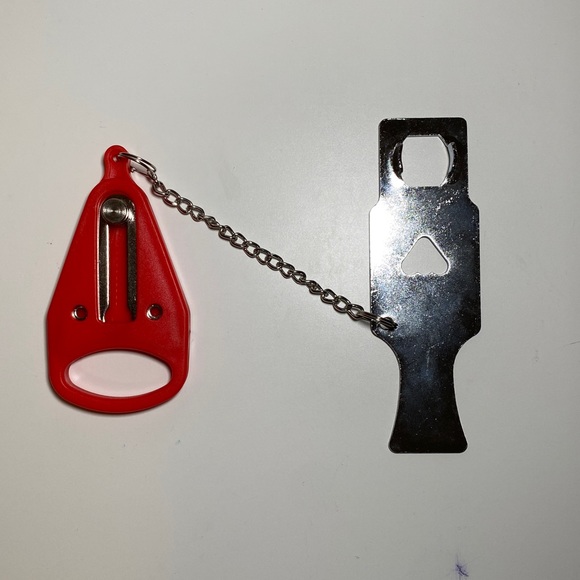 Portable Door Lock - Picture 3 of 4